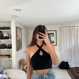 aritzia halter neck crop top